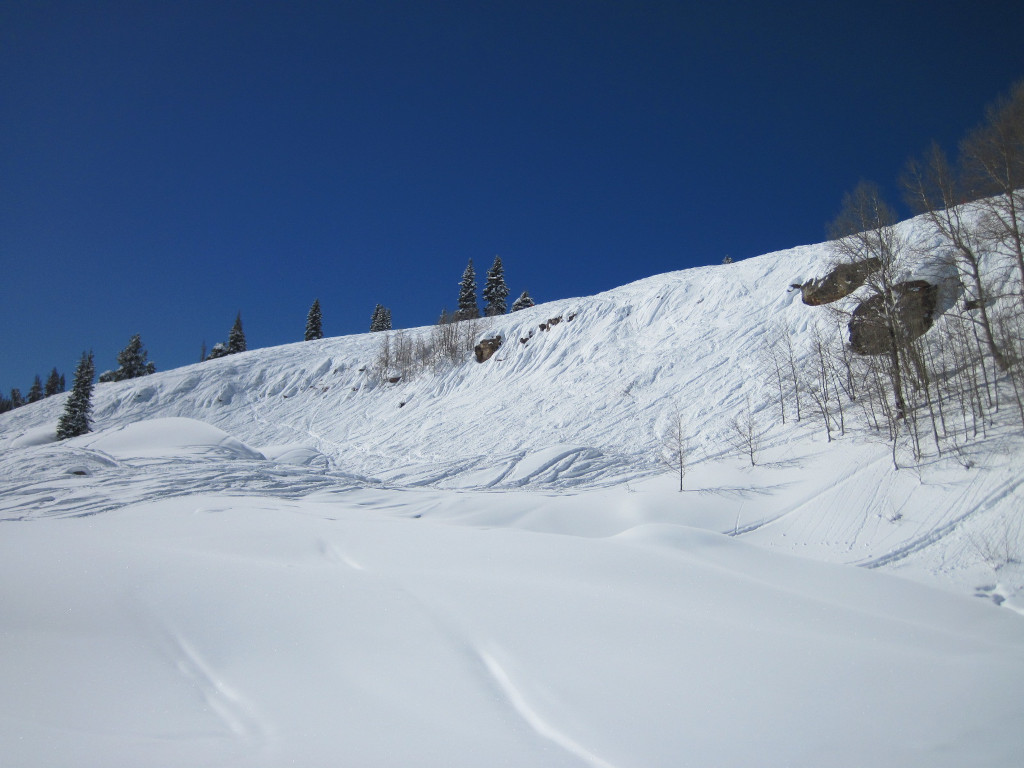 Vail Sun Down Bowl Seldom ski trail cliffs from below