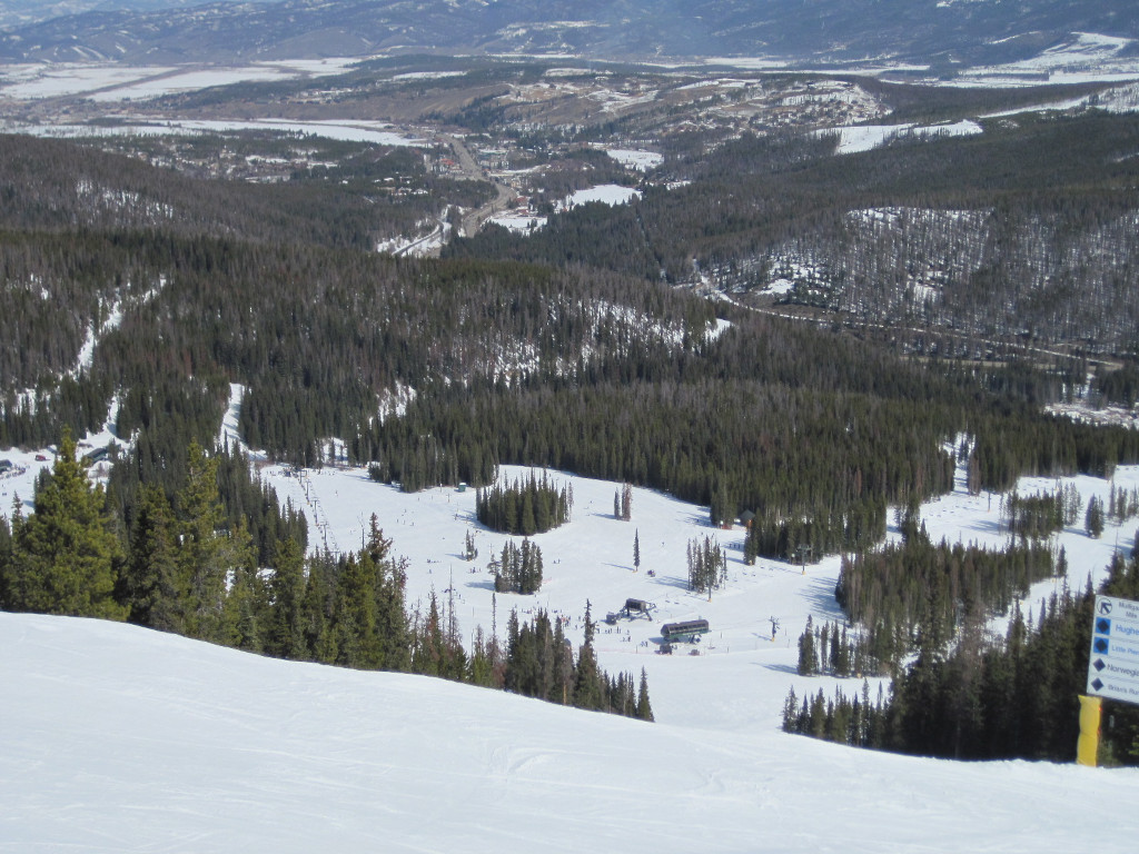 Discovery Park and Endeavor beginner ski terrain and chairlifts wide view at Winter Park