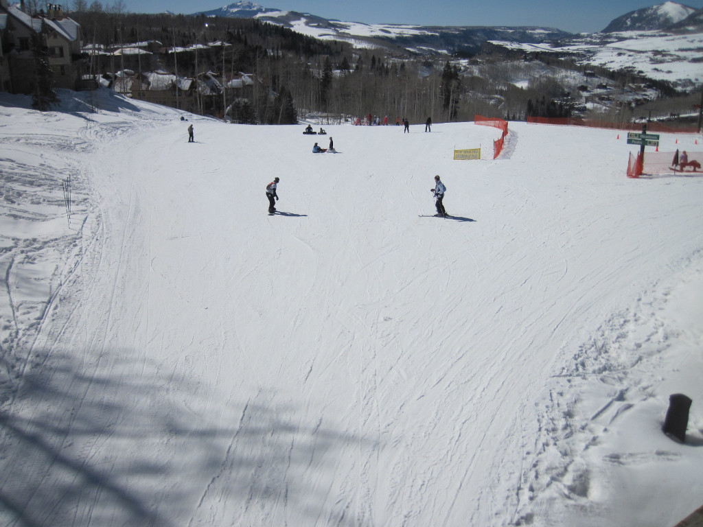 top of Meadows ski trail at Telluride with beginner learning zone