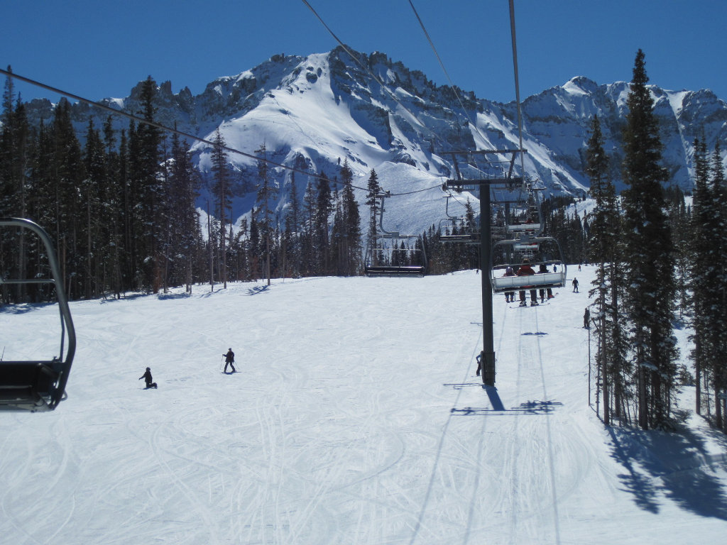 Ute Park beginner skiing chairlift at Telluride