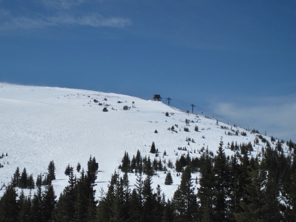 top of Eagle Wind chairlift at Winter Park as seen from Parsenn Bowl