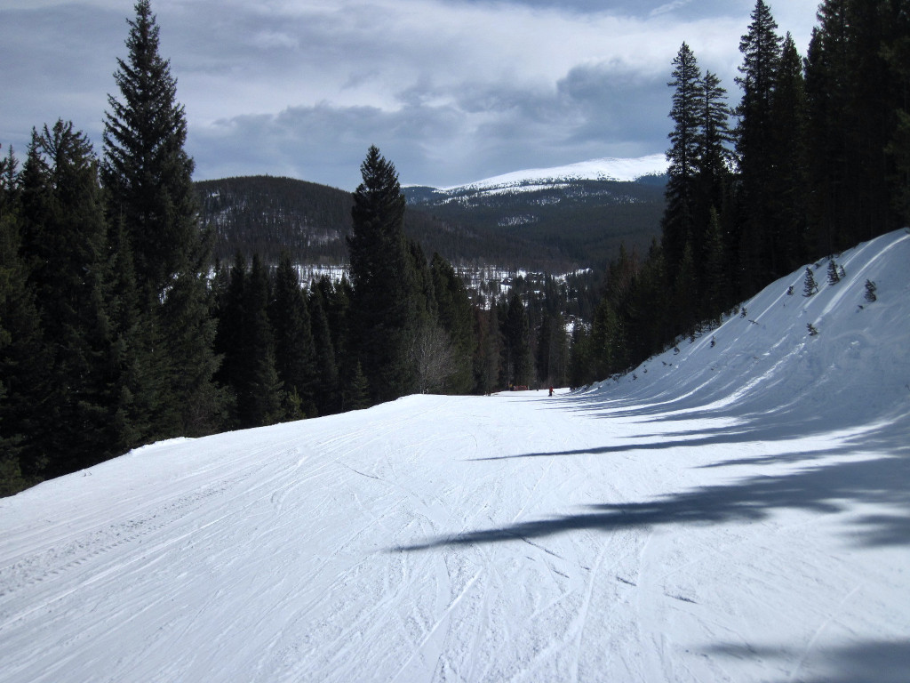 Turnpike beginner ski trail traverse at Winter Park