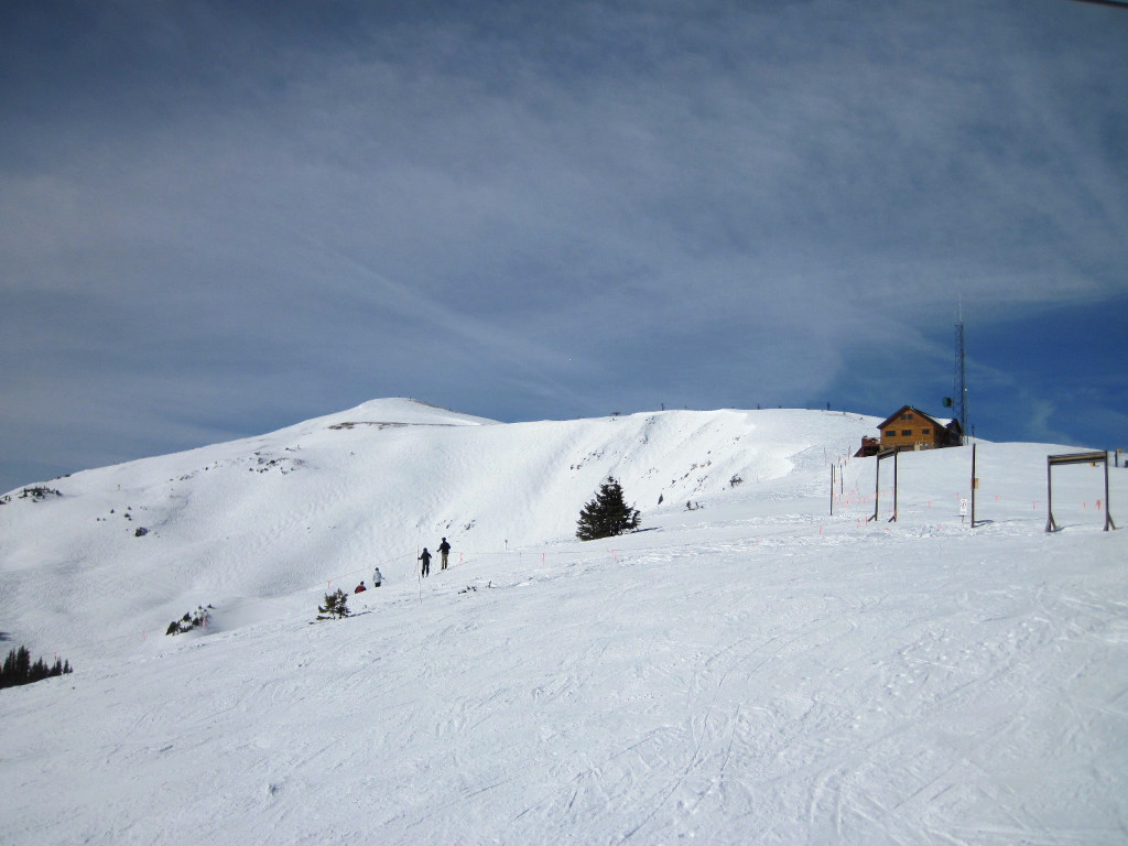 Spaulding Bowl with ski patrol shack at top