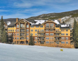 Lone Eagle Condomiums at Keystone Ski Resort