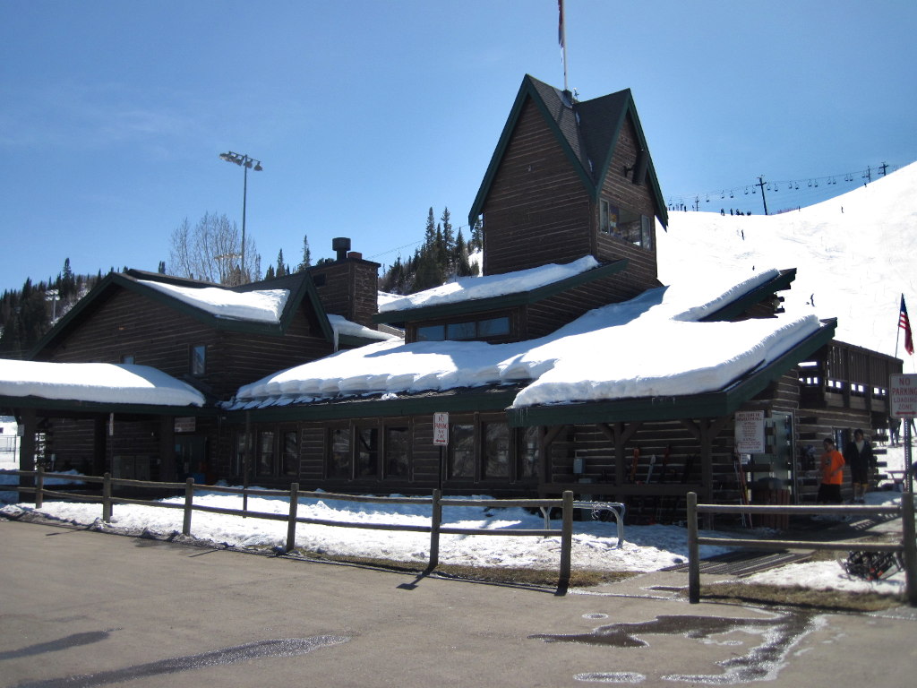 Howelson Hill ski lodge at the bottom of ski hill in Steamboat Springs