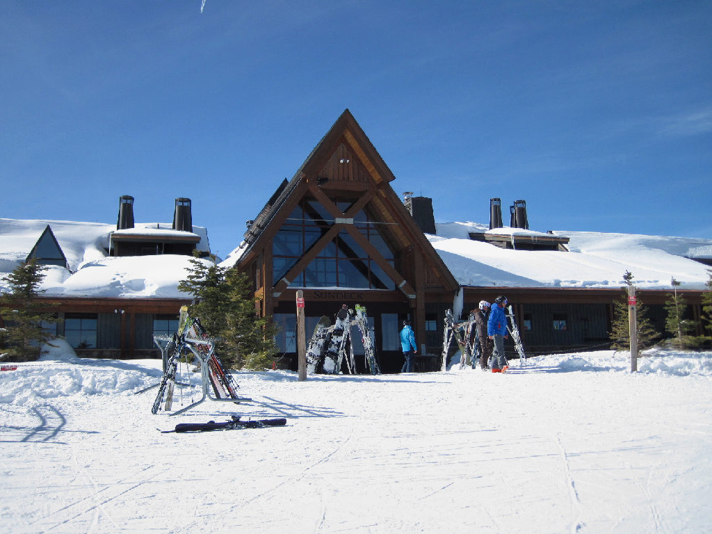 Aspen Sundeck exterior front at top of the gondola in winter season