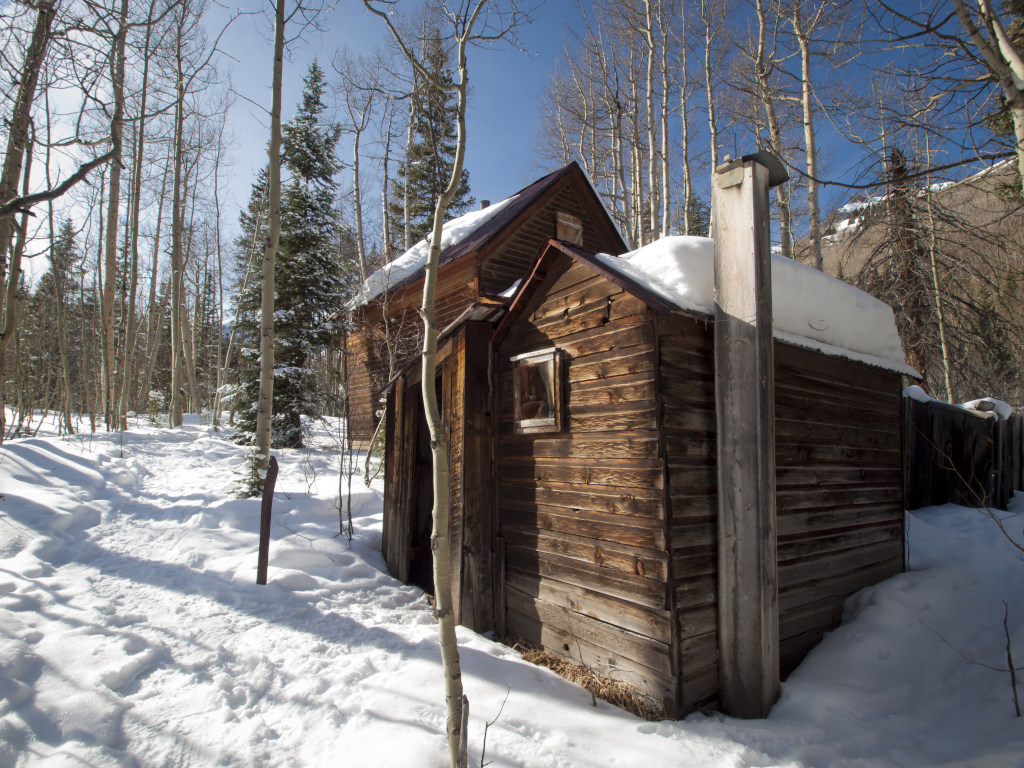 abandoned home in Ironton Colorado ghost town