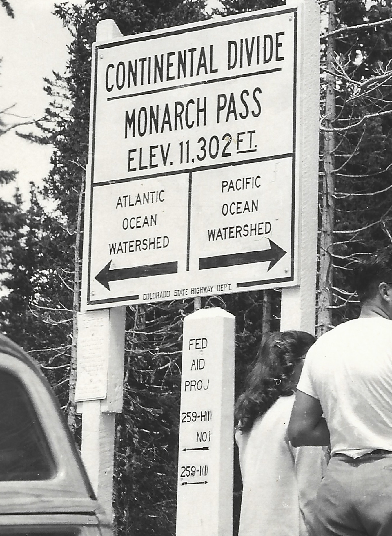 Monarch Pass Continental Divide sign circa 1950 scanned from archive ID CMO-M-1218