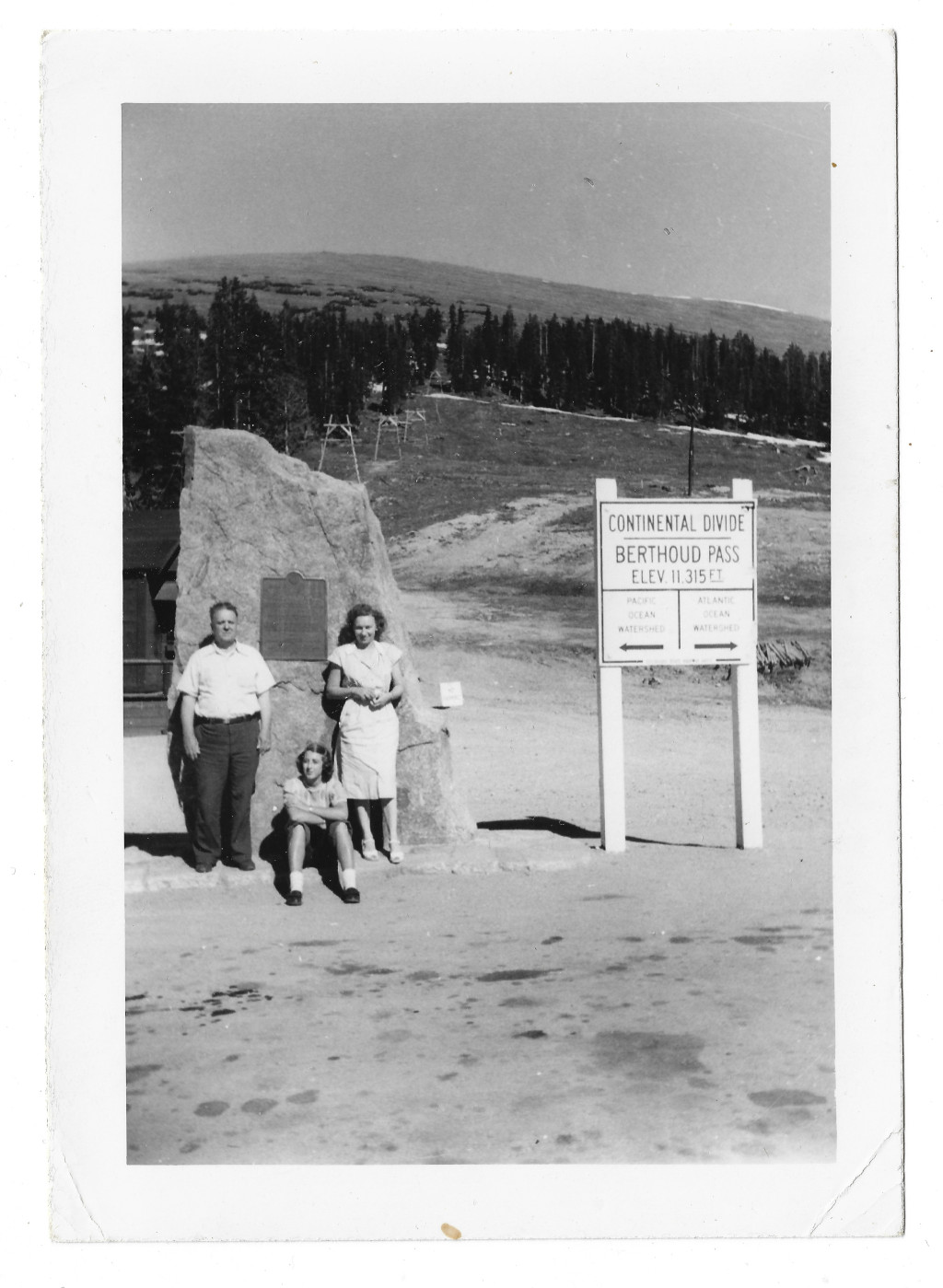 full scan of Berthoud Pass Continental Divide sign photograph CB-660