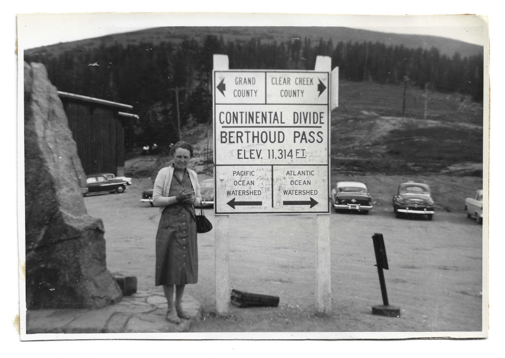 full scan of Berthoud Pass Continental Divide sign photograph CB-V25B