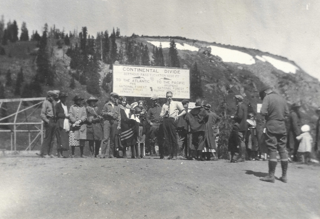 1921 photograph of Berthoud Pass sign and group at summit archive ID CB-1921PAL2