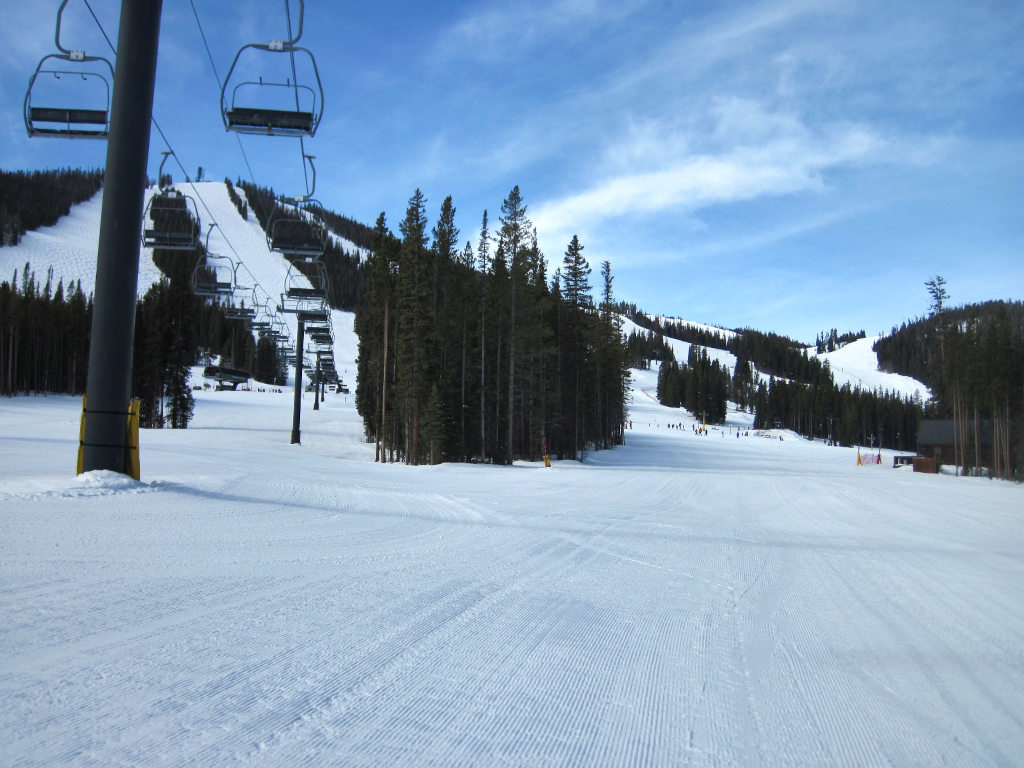 Endeavor chairlift and Porcupine beginnner ski trail at Winter Park